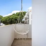 Sunny Flat W/ Balcony Near The Sea By Hostwise Апартаменты