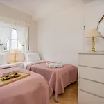 Sunny Flat W/ Balcony Near The Sea By Hostwise Apartamento *