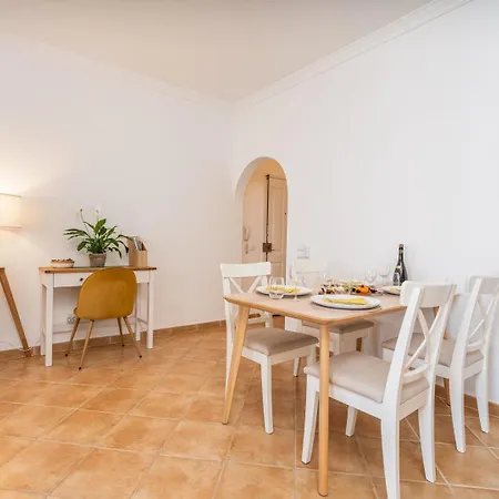 Sunny Flat W/ Balcony Near The Sea By Hostwise Apartment