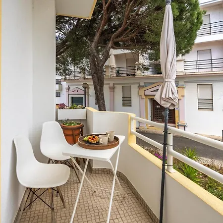 公寓 Sunny Flat W/ Balcony Near The Sea By Hostwise 阿尔布费拉