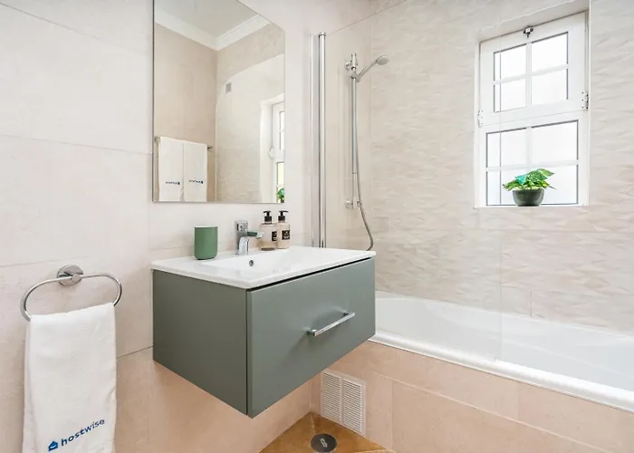 Sunny Flat W/ Balcony Near The Sea By Hostwise Apartment *