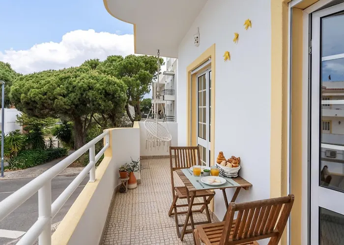 Sunny Flat W/ Balcony Near The Sea By Hostwise Apartment