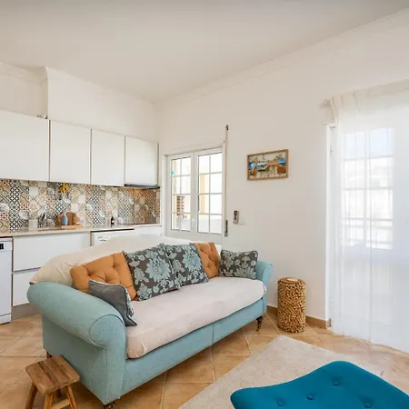 Apartamento Sunny Flat W/ Balcony Near The Sea By Hostwise *